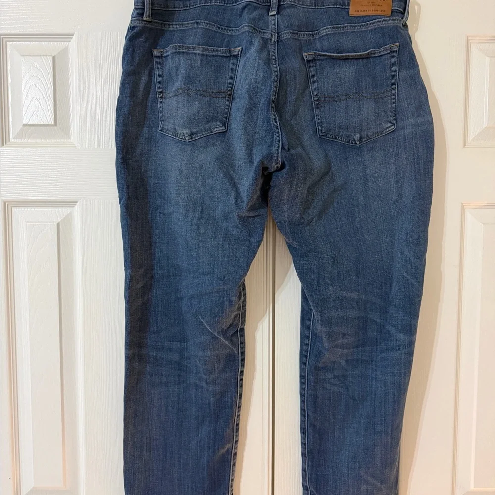 Lucky Brand Dark Blue Straight Leg Jeans Men’s size 42/32